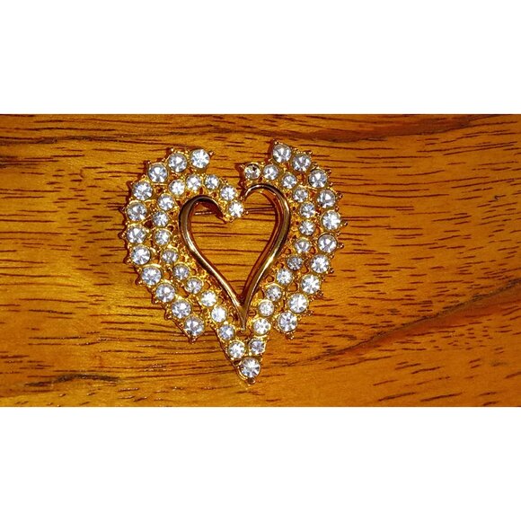 Shiny Rhinestone Heart Shaped Brooch - Picture 5 of 5